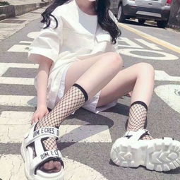12岁女生头像不露脸性感女仆