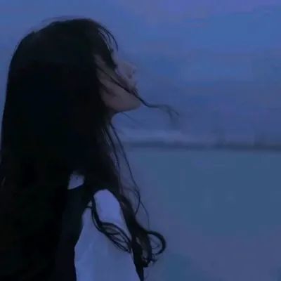 女生高冷孤僻头像蓝色系