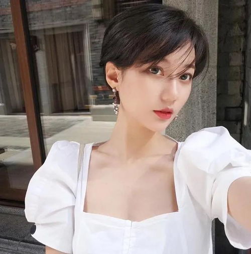 四五十岁的女人适合什么发型今年流行的洋气短发,减龄显气质