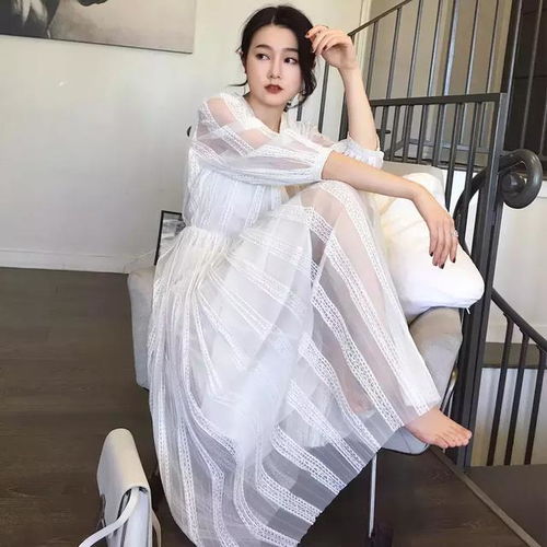 浪漫雅致的连衣裙,穿起来特别时尚,看起来很仙气,身姿苗条纤细