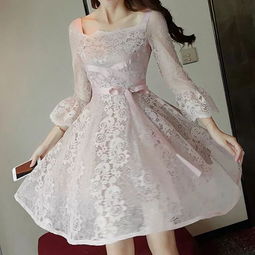 身高有优势的女孩子,穿露肩的衣服会更惹眼