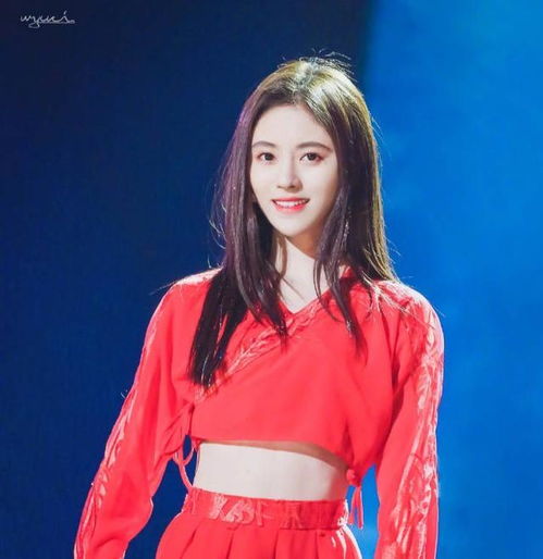 网照片女生头像鞠婧祎