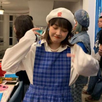成熟女生qq头像,冷酷最有气质的长发美女