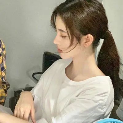 高清女生头像令人上头的颜值女头合集