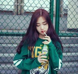 适合网名为旁白的女头像