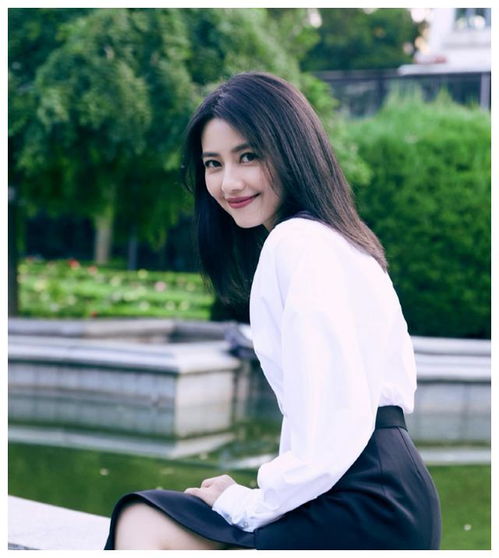 女星旧照曝光,章子怡清纯,周迅有灵气,网友她是真的美