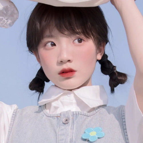 其实他们失落难过崩溃的时候,只是不发朋友圈而已萱草
