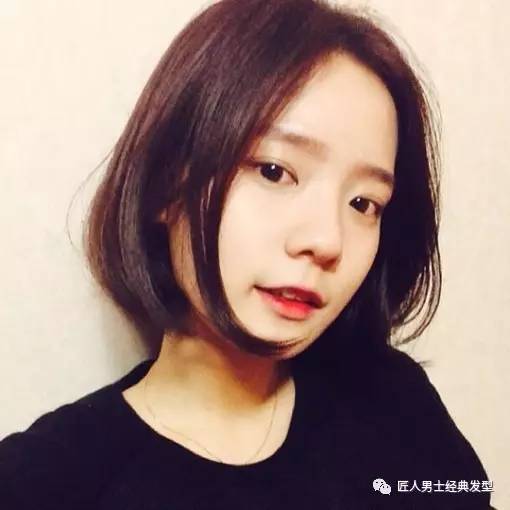 短发女孩也可以性感和可爱