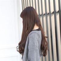 长发女生背影头像