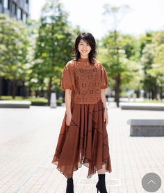 36岁仍明艳动人日本羽毛球女神最新写真曝光,笑容温暖气质出众