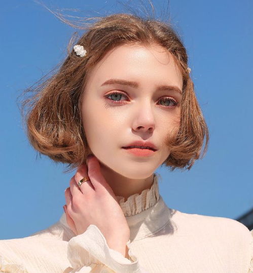 欧美骨相配上韩系妆容有多美德国21岁女模特,美貌仿佛真人芭比