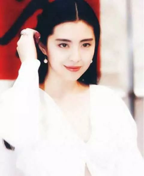 我扒了10位90年代的港台女星同款口红色号,竟然发现......