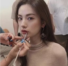 人工美女也能成世界级美丽脸庞有着腿长109的惊人魔鬼身材