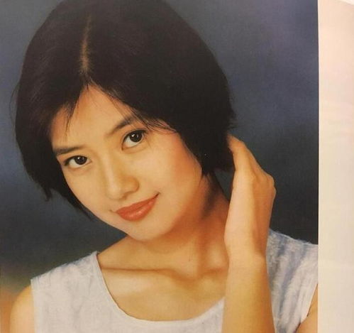 高圆圆少女时期旧照曝光肤白明眸模样清纯可人