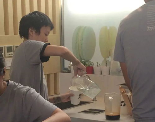 24岁窦靖童我妈是王菲,我爸是窦唯,我怎么办