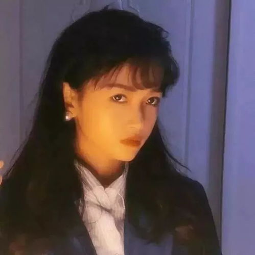 港风头像女大学宿舍