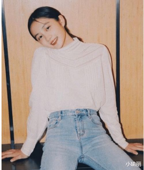 女儿像父亲好尴尬,12岁森碟身高体态出众,样貌却一言难尽
