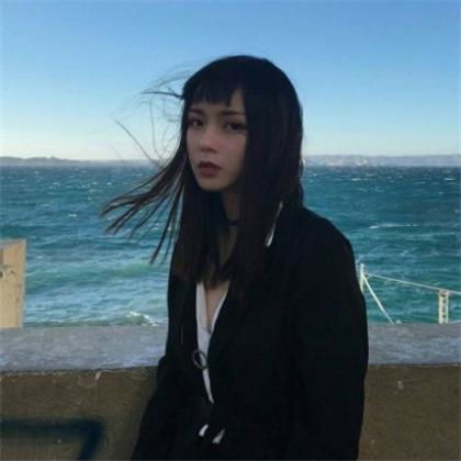 最漂亮的海边头像,迷人风景加上好看的美女