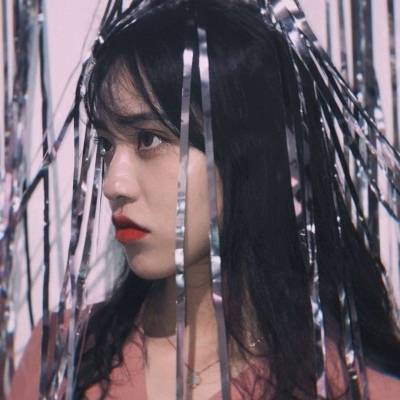 冷漠头像真人女生狠心冷漠绝情的图片