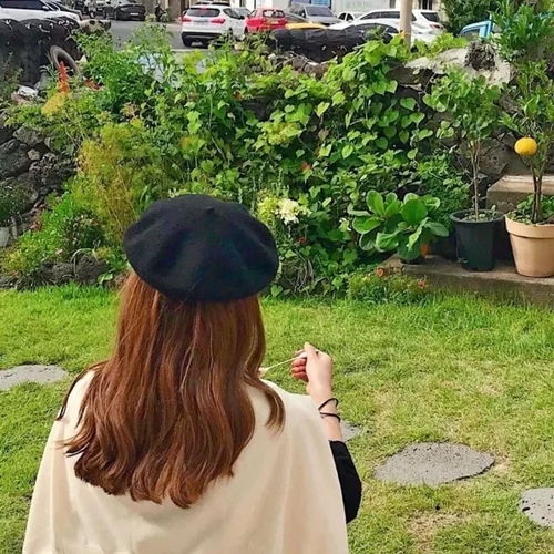 背影女头不要轻易去依赖一个人