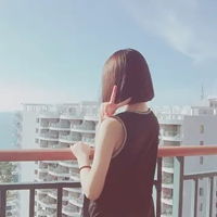 头像女生背影短发高清关就