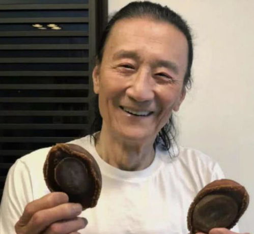 20多岁女孩差点成霆锋继母,谢贤被甩两次,能否复合