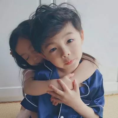 可爱女孩头像真人小孩宝宝