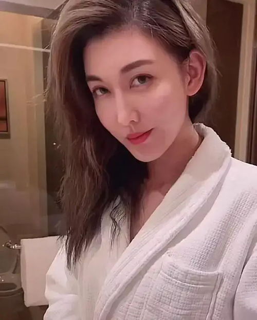香港知名女星大方分享恋爱经历,曾经历男友出轨欠千万赌债