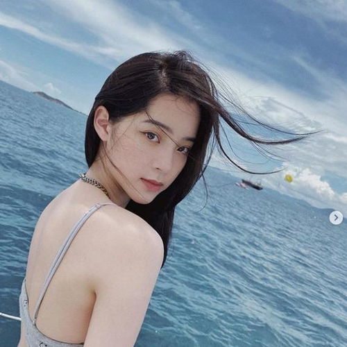 欧阳娜娜泳装上热搜了到底是怎么回事