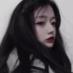 微丧女生套图他早睡了,梦里也没有你,醒来也不会爱你