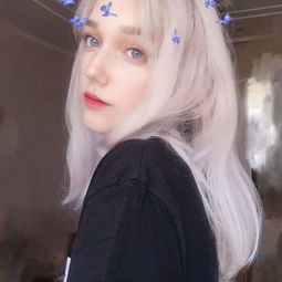 清新小萝莉风格的女生典雅微信头像