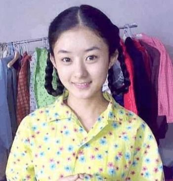 8年前她抢到冯绍峰婚礼上的捧花,如今成了他老婆,那就是缘分吧