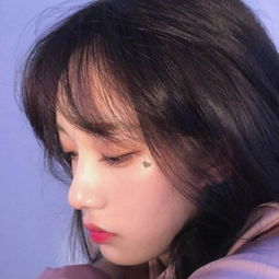 小清新美好女生背景图