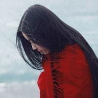 暗红色头像女生高冷微信头像图片大全