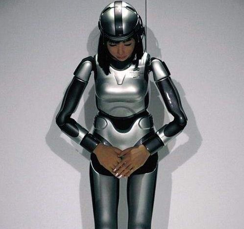 日本美女机器人脱下衣服,内部竟然全是机器,网友骗子