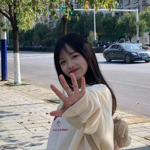 小清新女生头像又不是电影,怎么会有人等你两三年