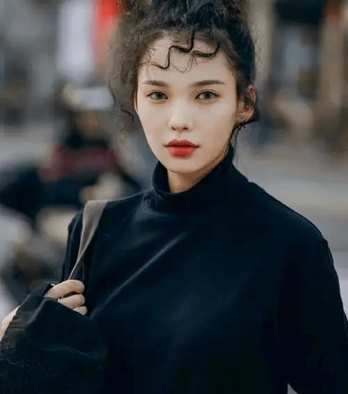 美炸了比卫衣时髦,比毛衣显瘦,谁穿谁好看