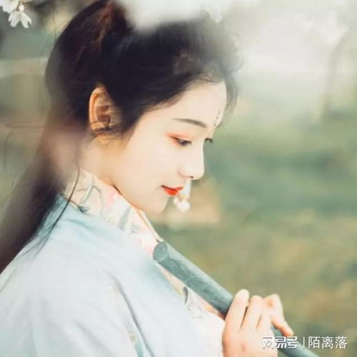 回味经典眼儿媚杨柳丝丝弄轻柔