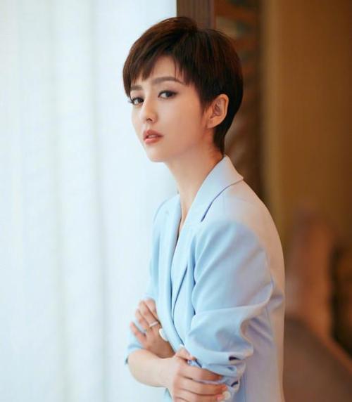 30位女星挑战短发赵丽颖可爱林心如惊艳热巴依然那么美