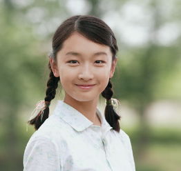 赵雅芝赵薇孙俪女星卖萌麻花辫谁最纯情