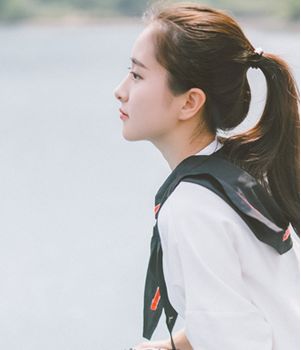 好看的清纯高中校园女生发型图片大全