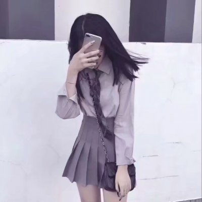 拿苹果手机的女生头像挡脸苹果手机可爱头像