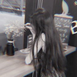 黑化女生高冷伤感头像追你